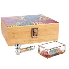 BOITE DE RANGEMENT EN BOIS + ACCESSOIRES SUPER HEROES